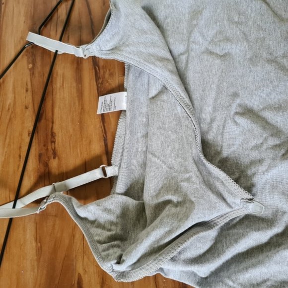 Lululemon CAN 6 AU 10 Blue White Stripes VNeck Exercise Yoga - Picture 5 of 6